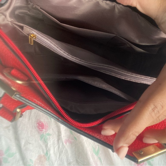 Red women’s going out  bag - Picture 5 of 6
